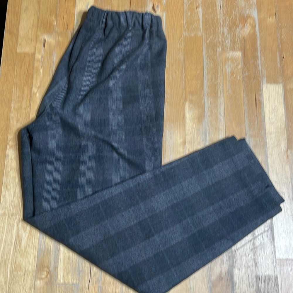 Aritzia Babaton pull on trousers